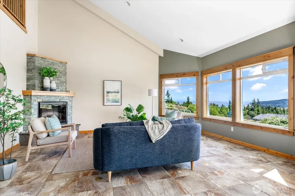 343 Olympic Bay Lane Oak Harbor WA 98277