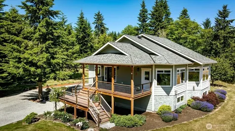 343 Olympic Bay Lane Oak Harbor WA 98277