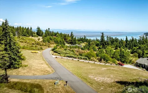 343 Olympic Bay Lane Oak Harbor WA 98277