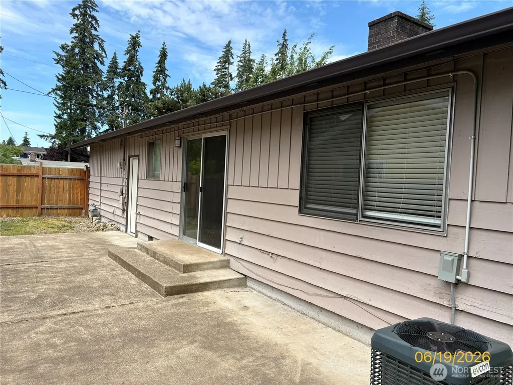 26454 170th Avenue SE Covington WA 98042