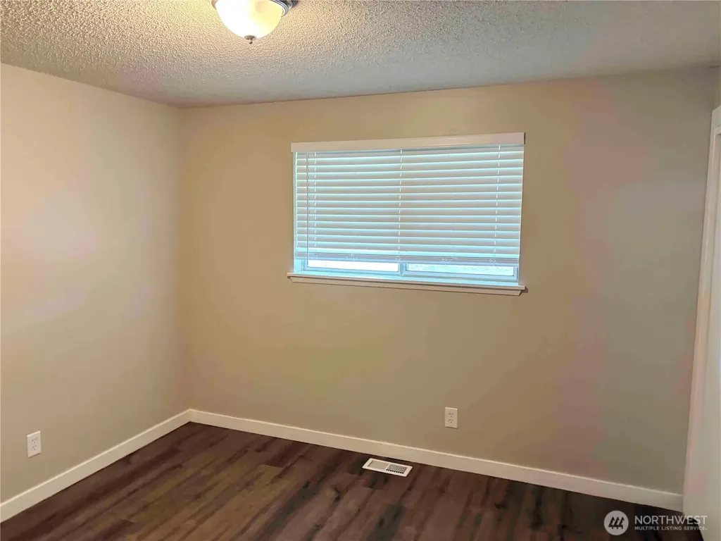 26454 170th Avenue SE Covington WA 98042