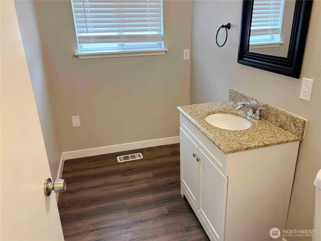 26454 170th Avenue SE Covington WA 98042