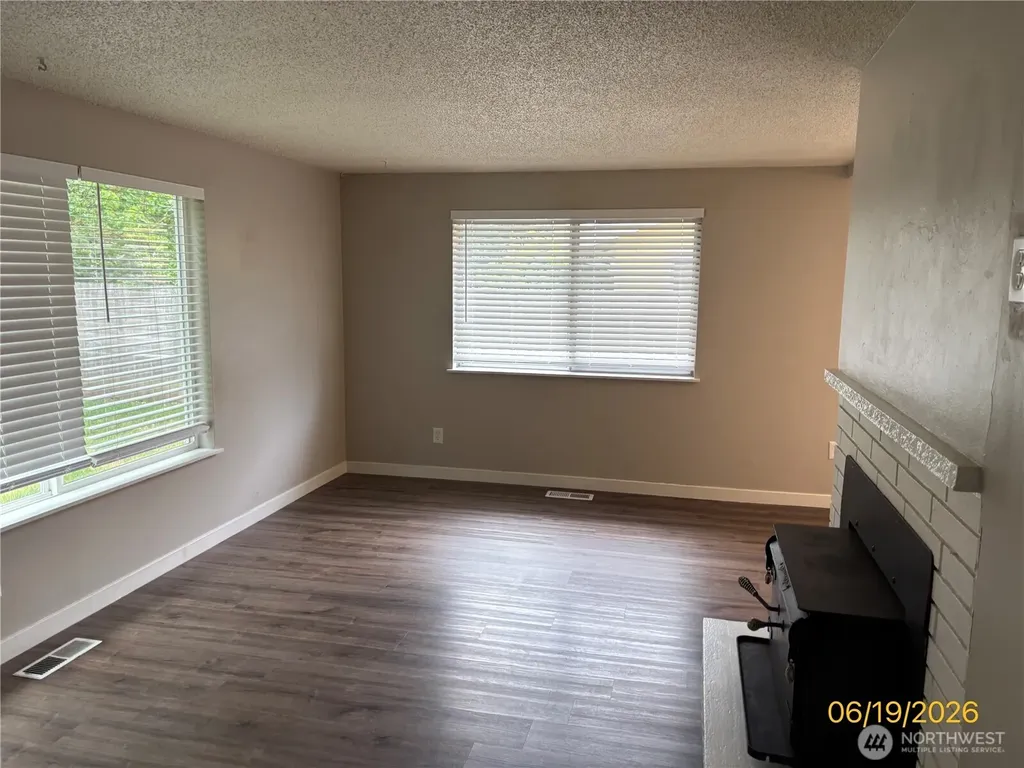 26454 170th Avenue SE Covington WA 98042
