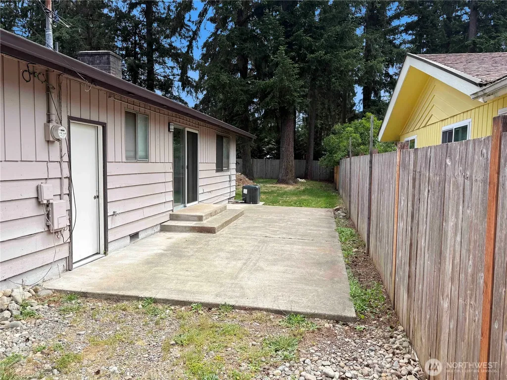 26454 170th Avenue SE Covington WA 98042