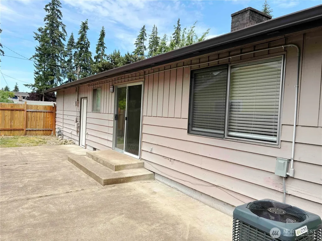 26454 170th Avenue SE Covington WA 98042
