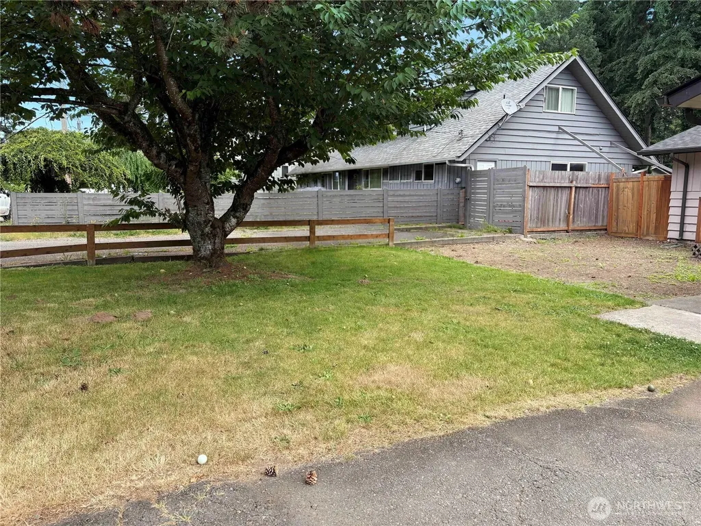 26454 170th Avenue SE Covington WA 98042