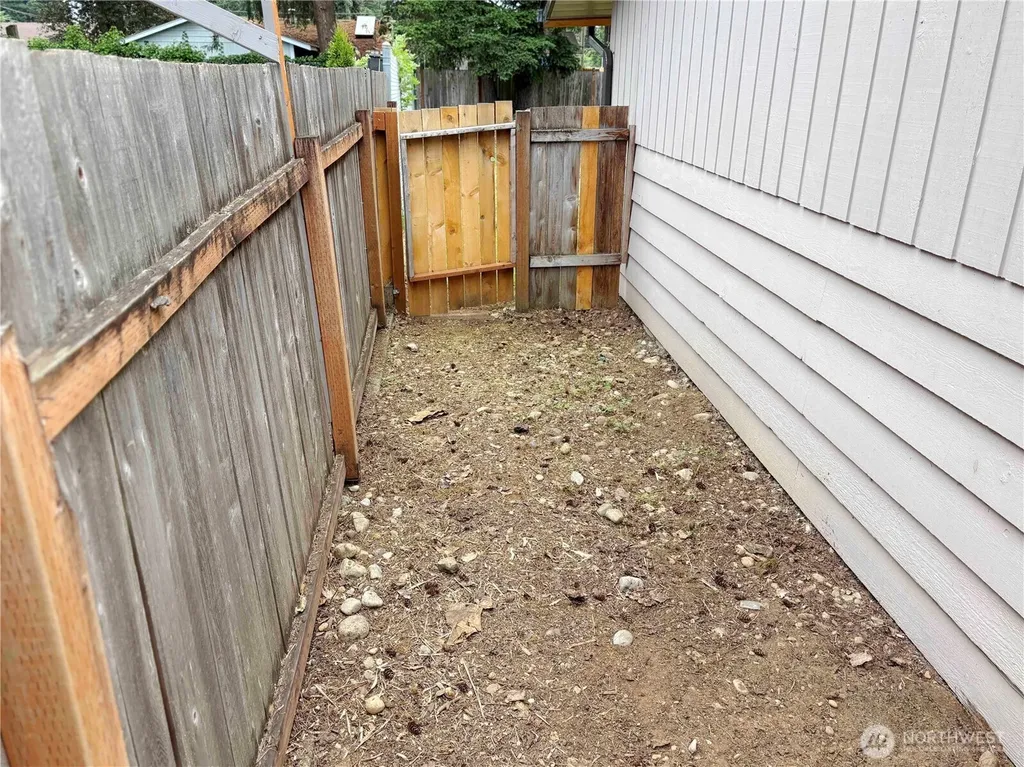 26454 170th Avenue SE Covington WA 98042