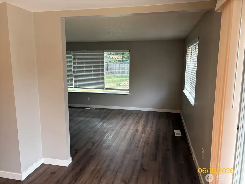 26454 170th Avenue SE Covington WA 98042