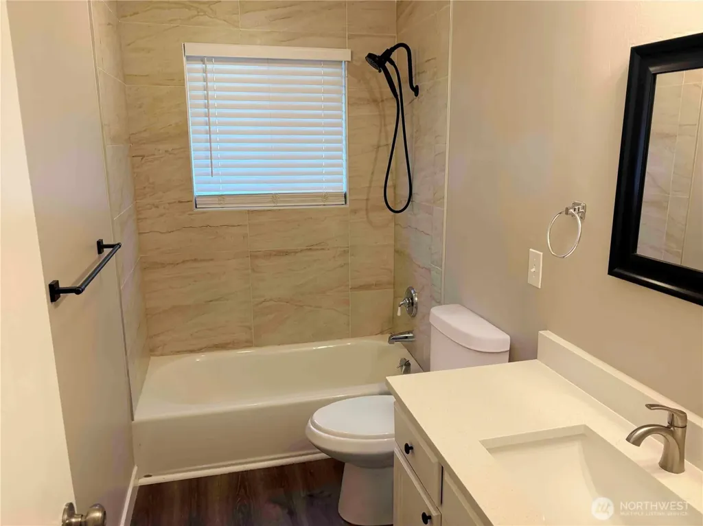 26454 170th Avenue SE Covington WA 98042