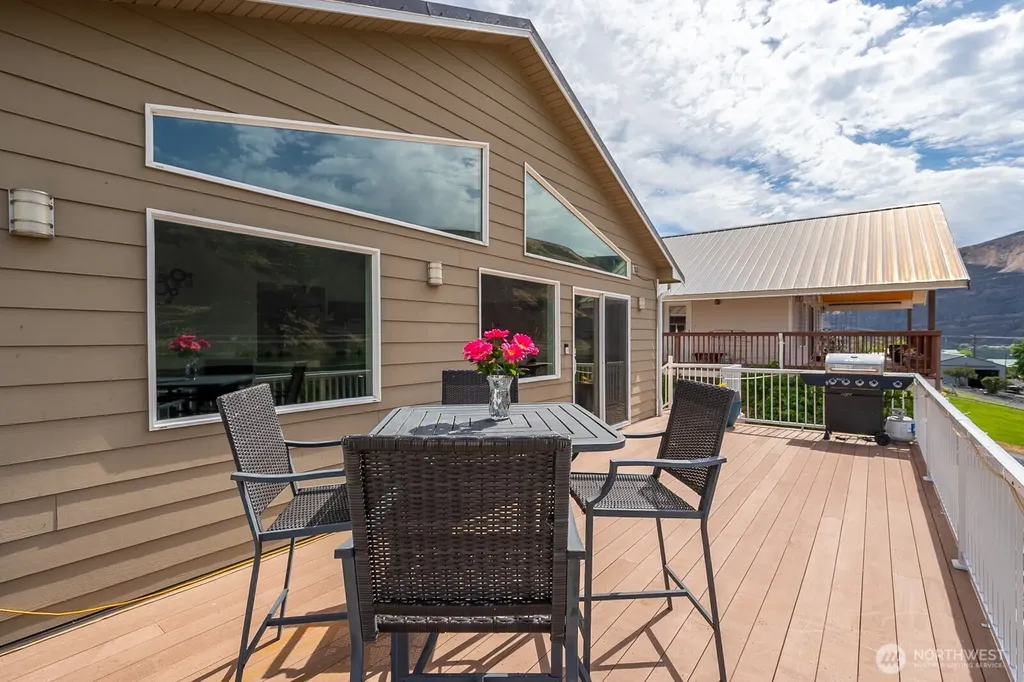 32611 Lakeshore Drive NE Coulee City WA 99115
