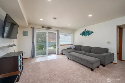 32611 Lakeshore Drive NE Coulee City WA 99115