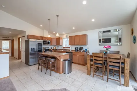 32611 Lakeshore Drive NE Coulee City WA 99115