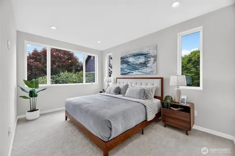 5039 41st Avenue SW Seattle WA 98136