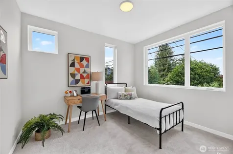 5039 41st Avenue SW Seattle WA 98136