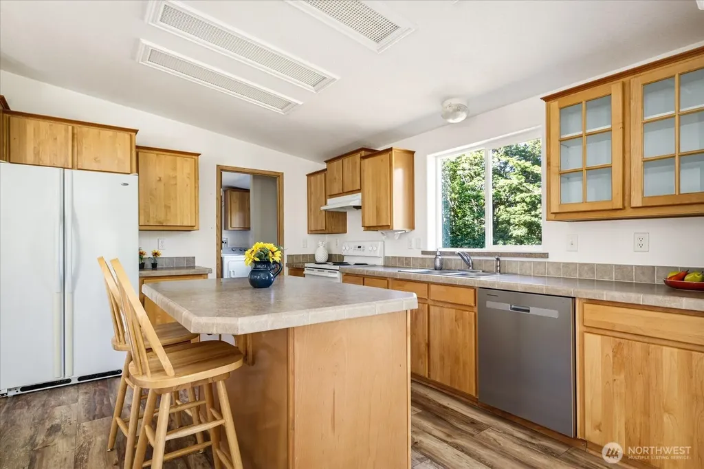 750 Race Road Coupeville WA 98239