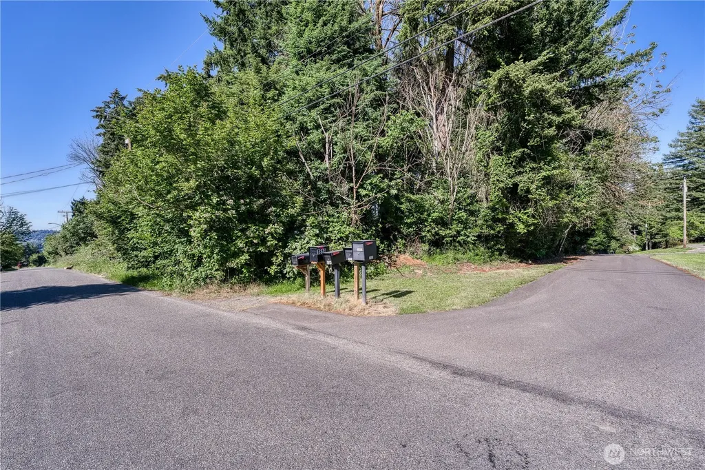 1701 13th Street SE Puyallup WA 98372