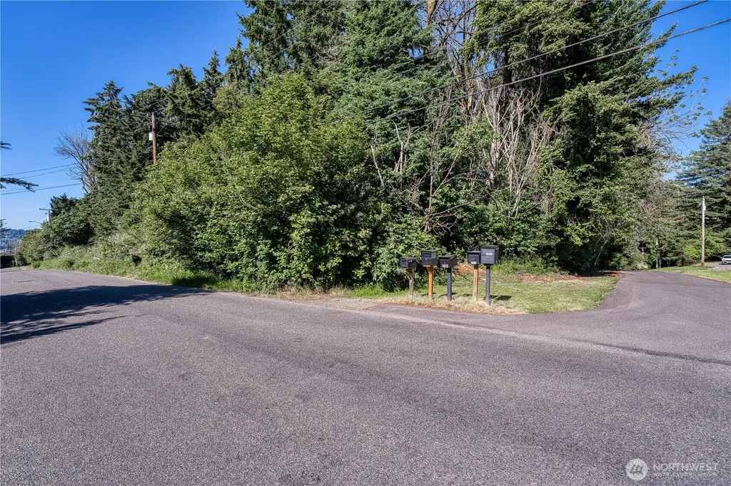 1701 13th Street SE Puyallup WA 98372