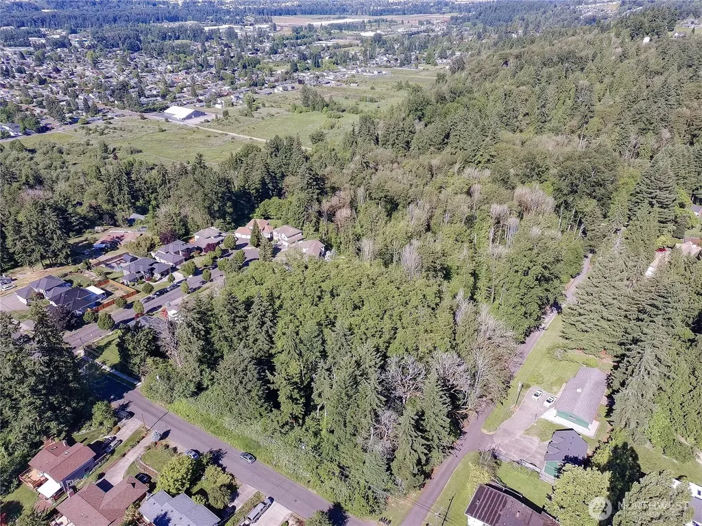 1701 13th Street SE Puyallup WA 98372