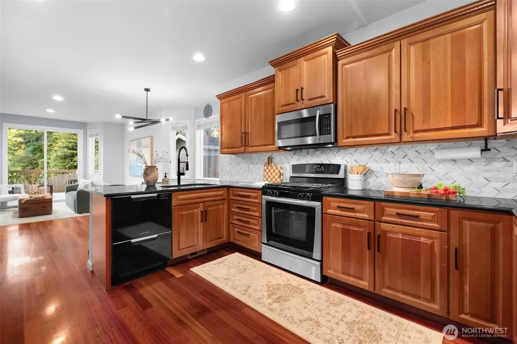 1756 Monroe Avenue NE Renton WA 98056