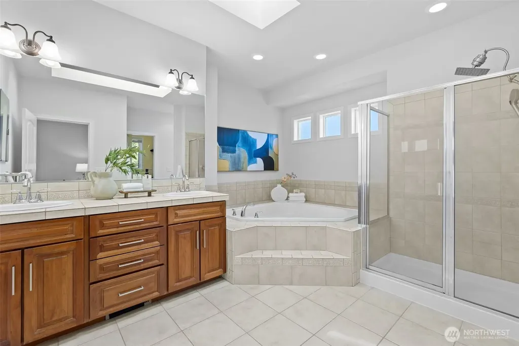 1756 Monroe Avenue NE Renton WA 98056
