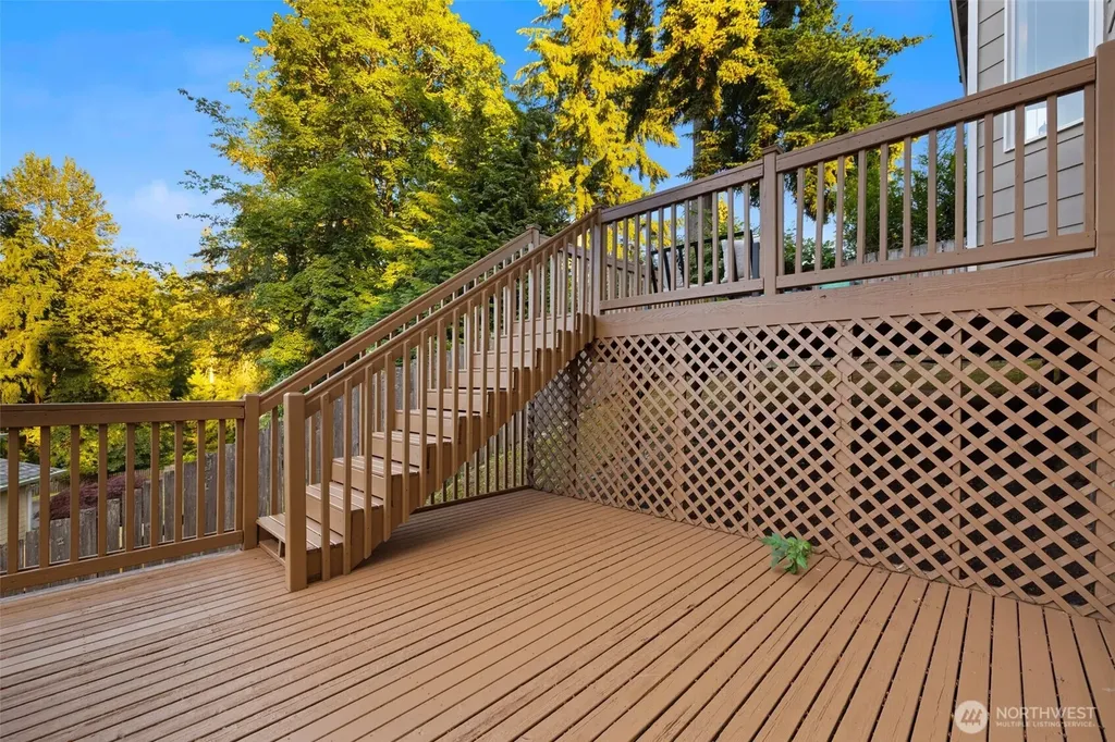1756 Monroe Avenue NE Renton WA 98056