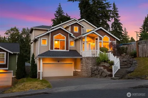 1756 Monroe Avenue NE Renton WA 98056
