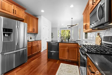 1756 Monroe Avenue NE Renton WA 98056