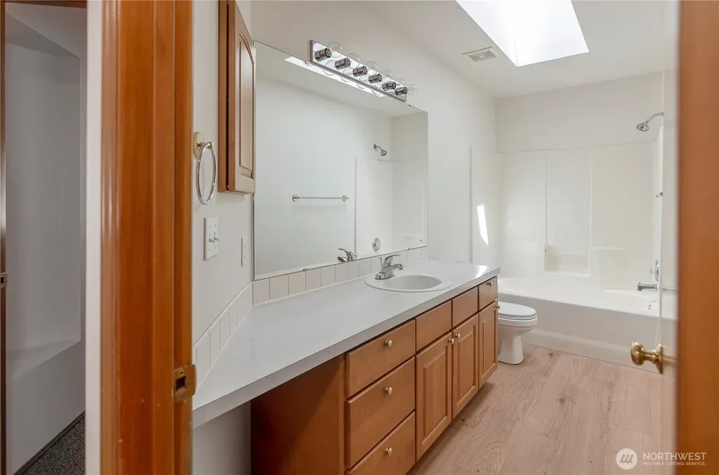 9208 Vancouver Drive NE Lacey WA 98516