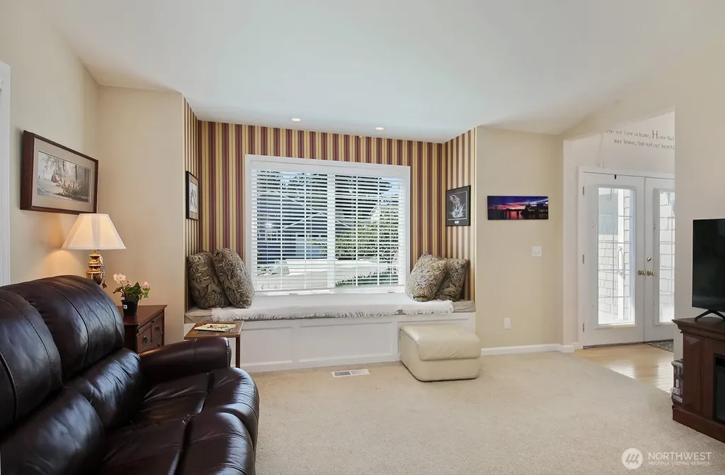 1383 Joseph Lane Freeland WA 98249