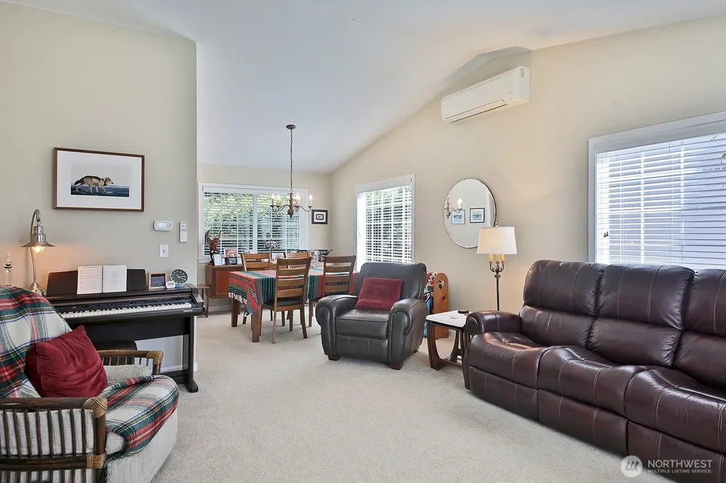1383 Joseph Lane Freeland WA 98249