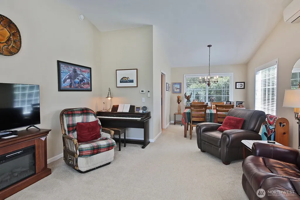 1383 Joseph Lane Freeland WA 98249