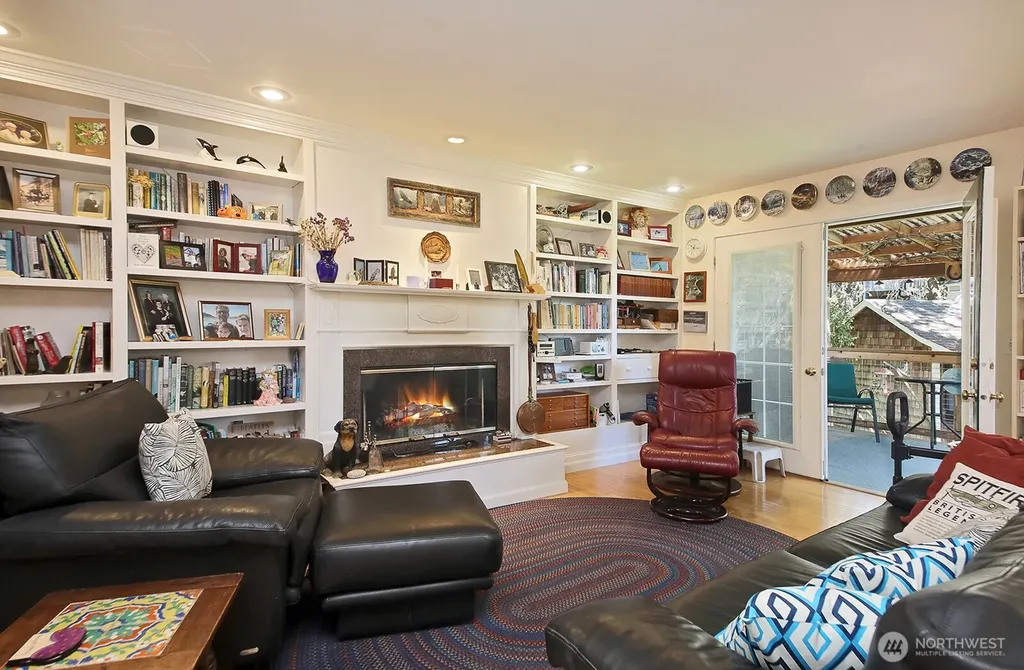 1383 Joseph Lane Freeland WA 98249