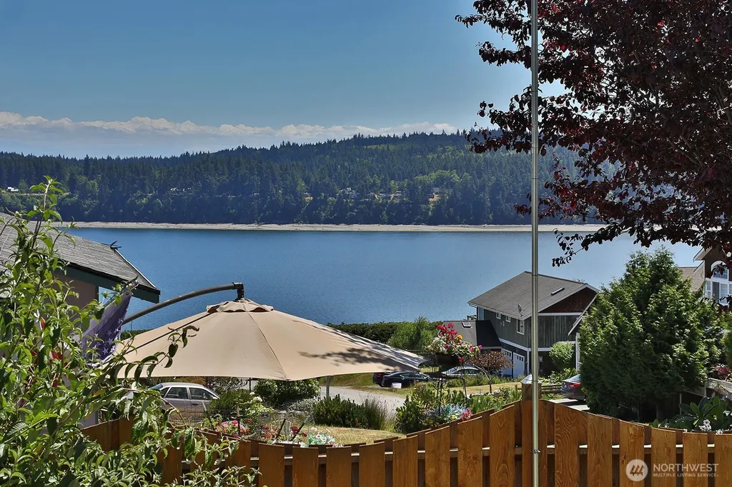 1383 Joseph Lane Freeland WA 98249