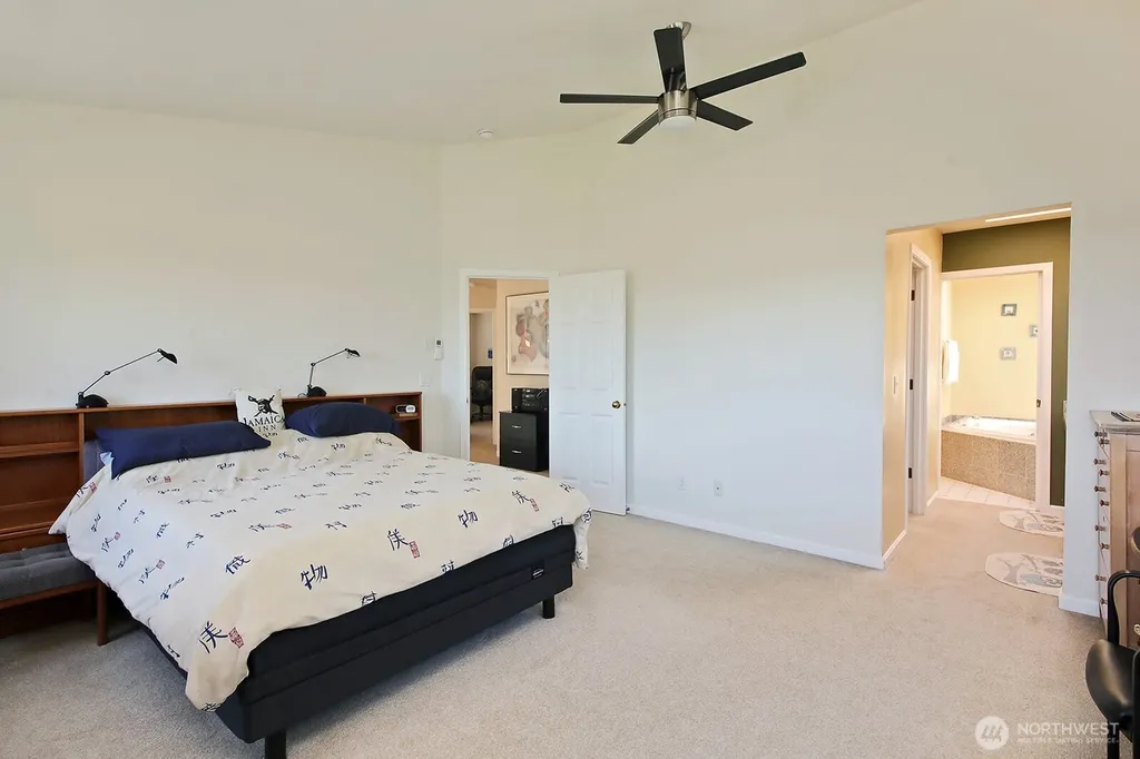 1383 Joseph Lane Freeland WA 98249