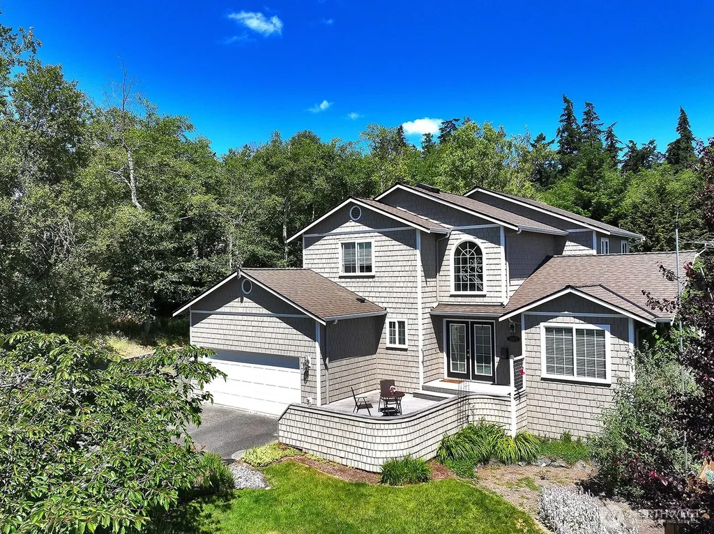 1383 Joseph Lane Freeland WA 98249