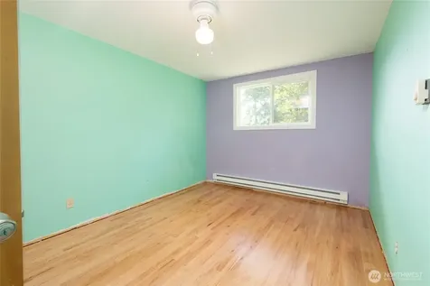 14808 Larch Way Lynnwood WA 98087