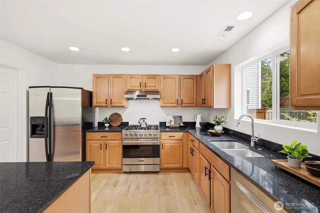 2108 250th Place SE Sammamish WA 98075