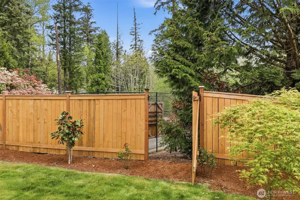 2108 250th Place SE Sammamish WA 98075