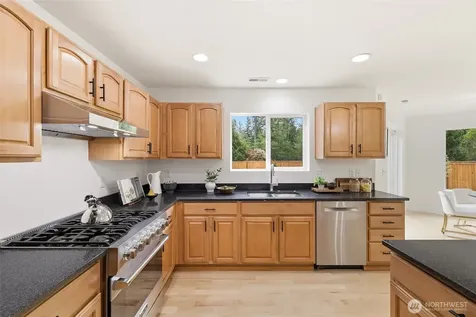 2108 250th Place SE Sammamish WA 98075