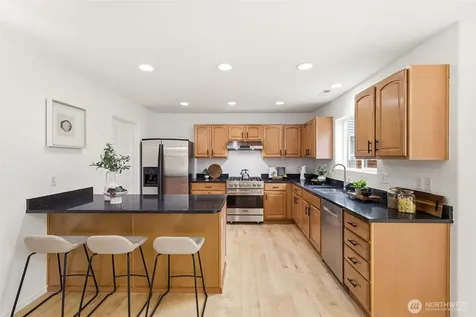 2108 250th Place SE Sammamish WA 98075