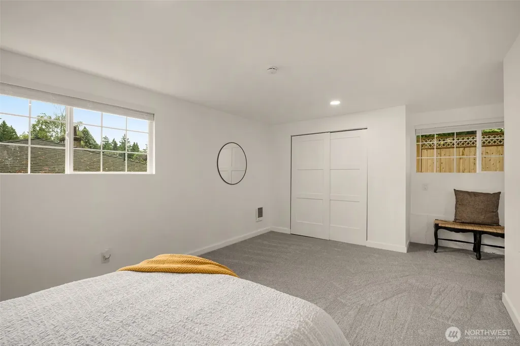 1140 E Seattle Street Kent WA 98030