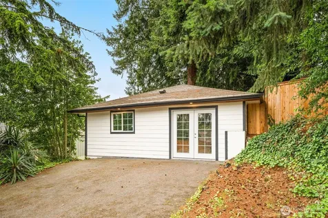 1140 E Seattle Street Kent WA 98030