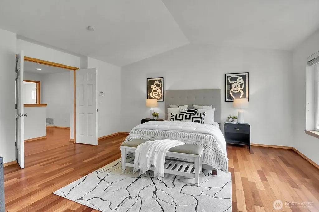 12940 NE 200th Place Woodinville WA 98072