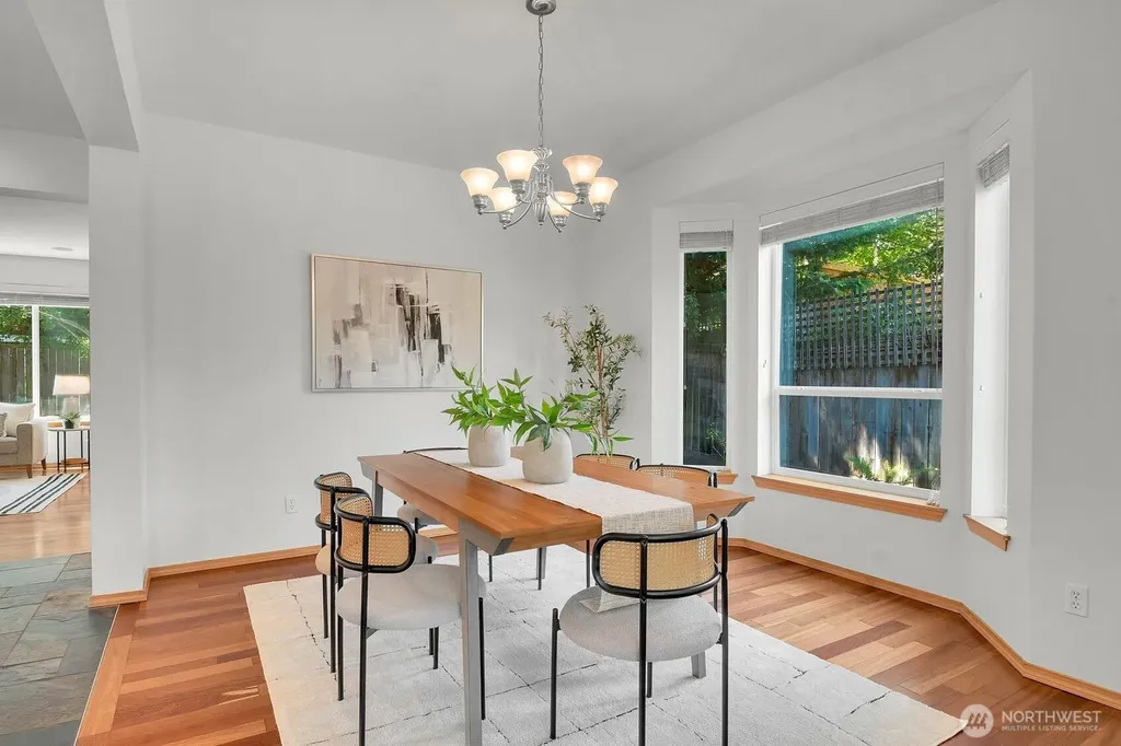 12940 NE 200th Place Woodinville WA 98072
