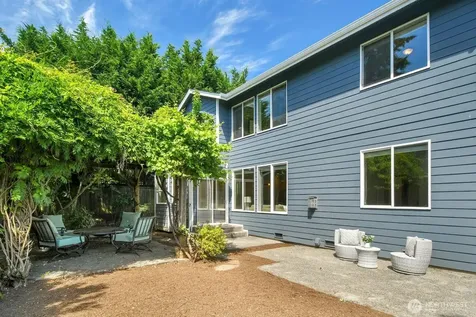 12940 NE 200th Place Woodinville WA 98072