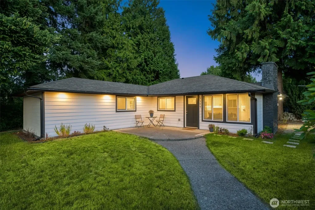 1210 E Seattle Street Kent WA 98030