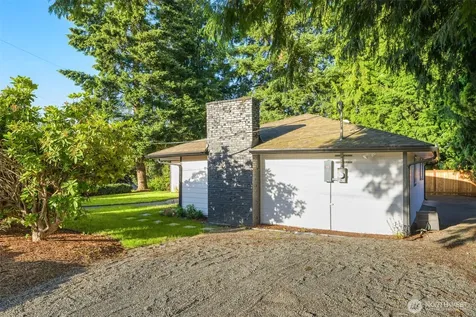 1210 E Seattle Street Kent WA 98030