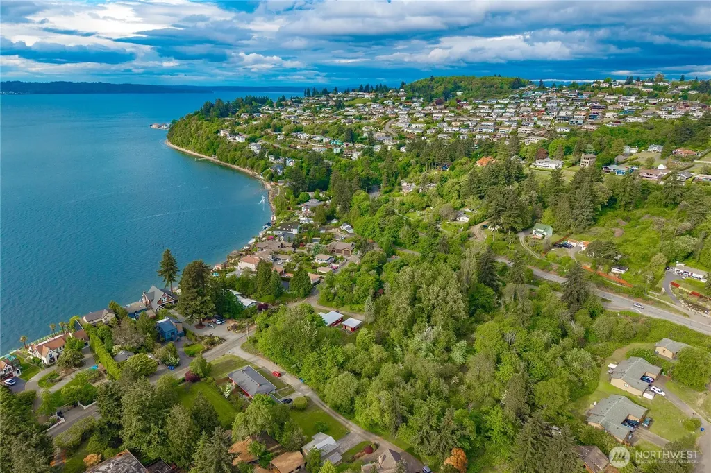 5445 Hyada Boulevard NE Tacoma WA 98422
