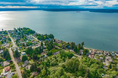 5445 Hyada Boulevard NE Tacoma WA 98422