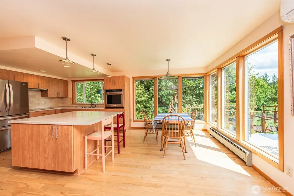 477 Glass Road Port Angeles WA 98362